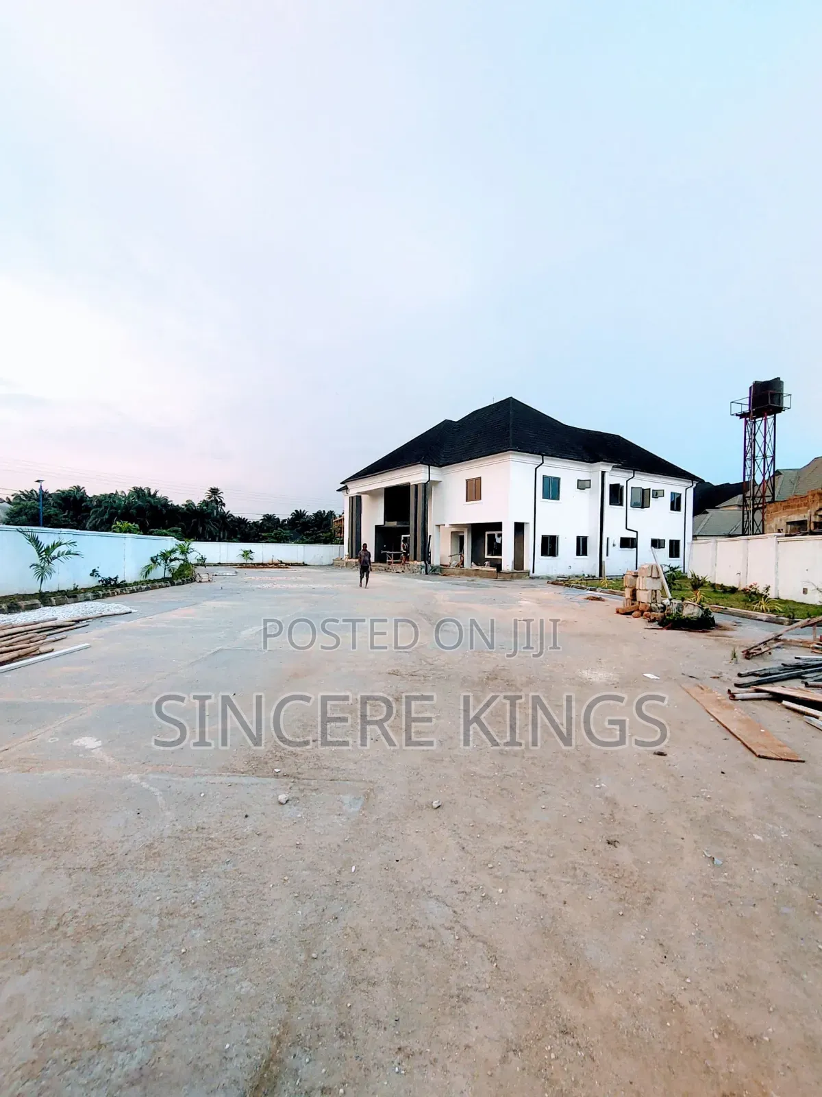 Furnished 6bdrm Duplex in Shelter Afrique, Uyo for sale