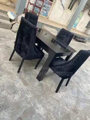 4 Seater Executive Chesterfield Dining