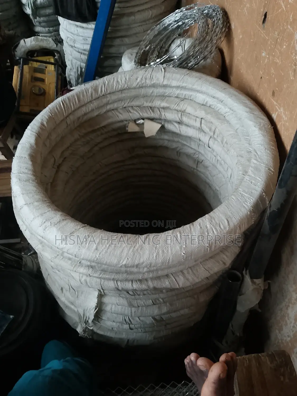 900 Diameter Galvanized Security Fence Wire(3 Ft Diameter Fa