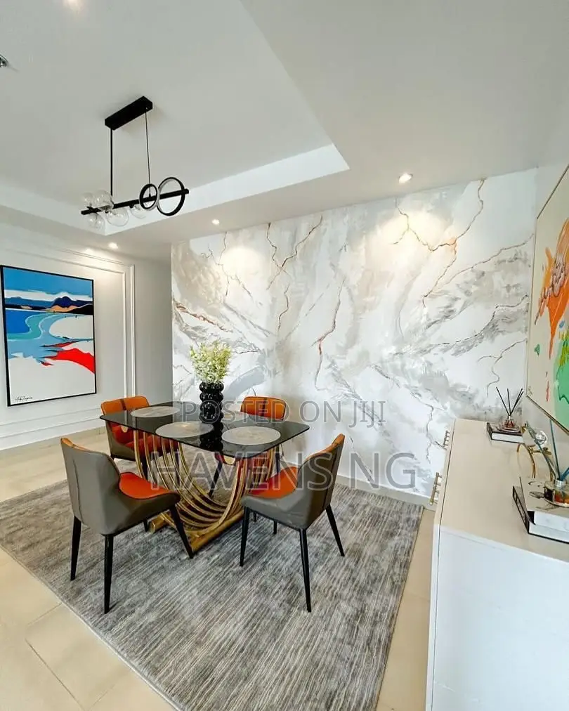 Luxurious 3 Bedroom Apartment.