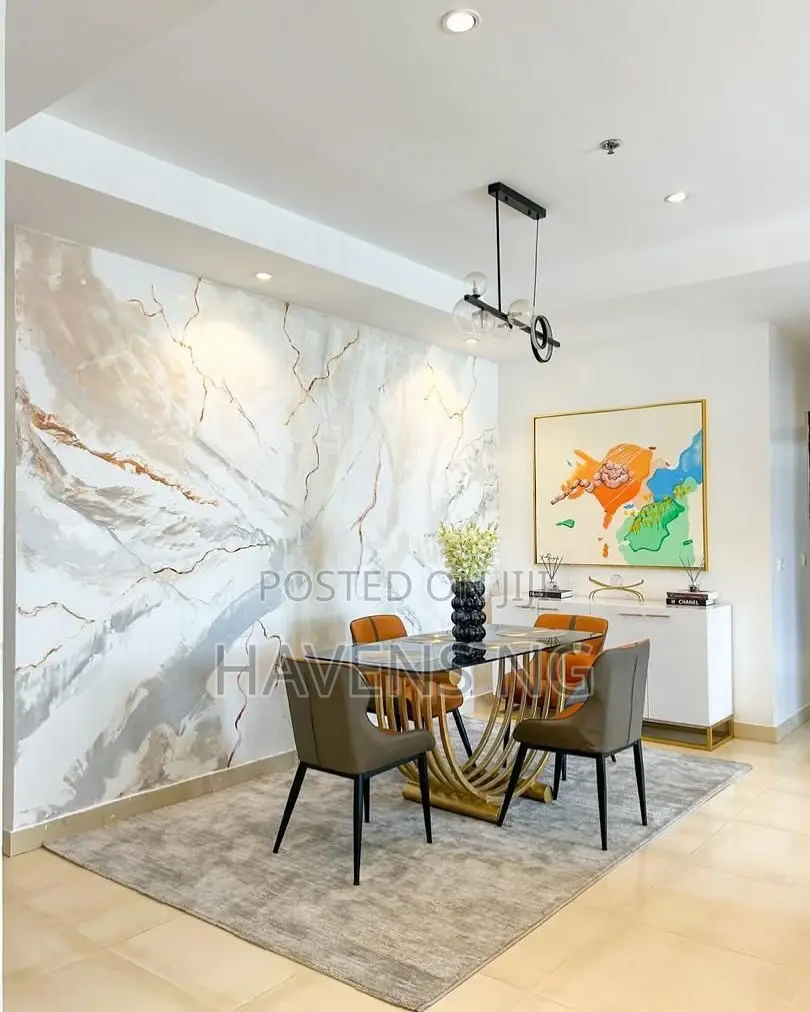 Luxurious 3 Bedroom Apartment.