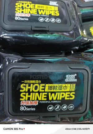 Photo - Shoe Shine Wipes