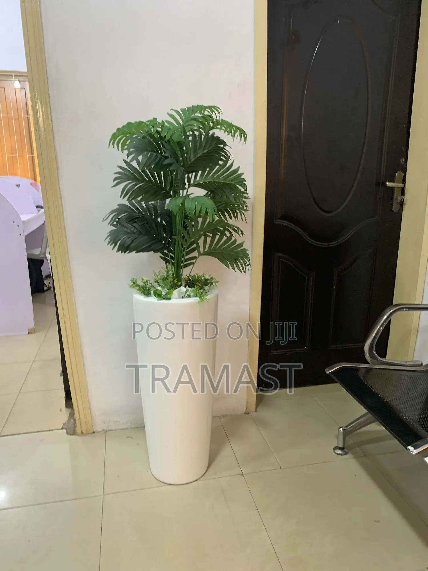 Cone Vase With Small Palm Combo