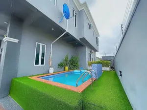 Furnished 4bdrm Apartment in Lekki for sale
