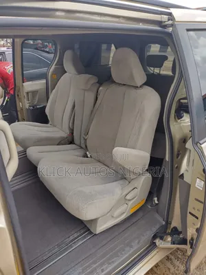 Clean Sienna Bus for Hire