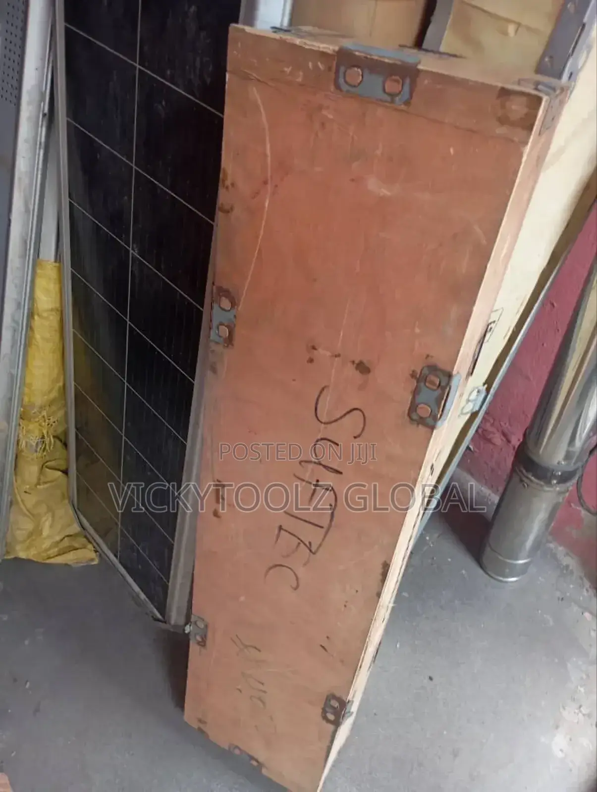 Submersible Solar Pump With Panel