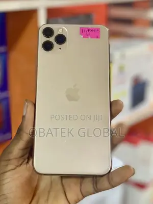 Apple iPhone 11 Pro Max 64 GB Gold