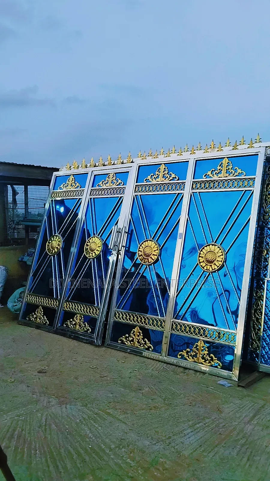Stainless Butterfly Blue Pan Gate
