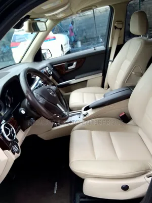 Mercedes-Benz GLK-Class 350 2014 Black