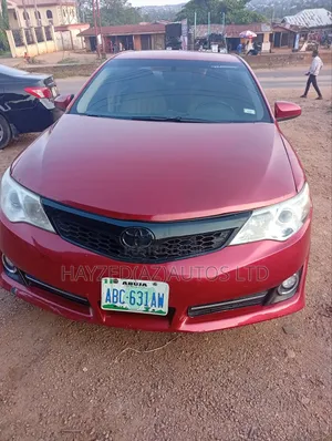 Toyota Camry LE 4dr Sedan (2.5L 4cyl 6A) 2013 Red