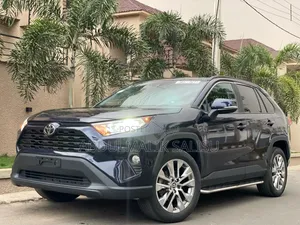 Toyota RAV4 2020 Matt Black