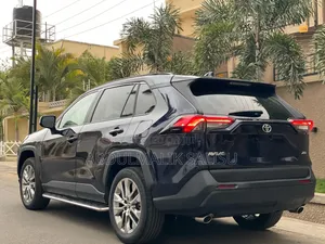 Toyota RAV4 2020 Matt Black
