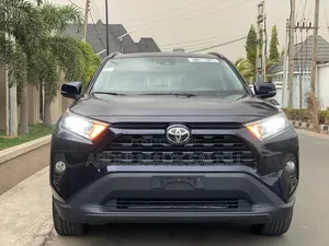 Toyota RAV4 2020 Matt Black