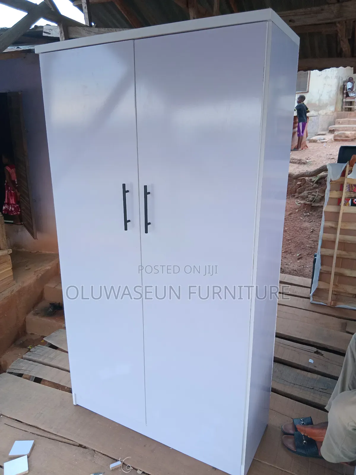 Walldrobe With Inner Drawers