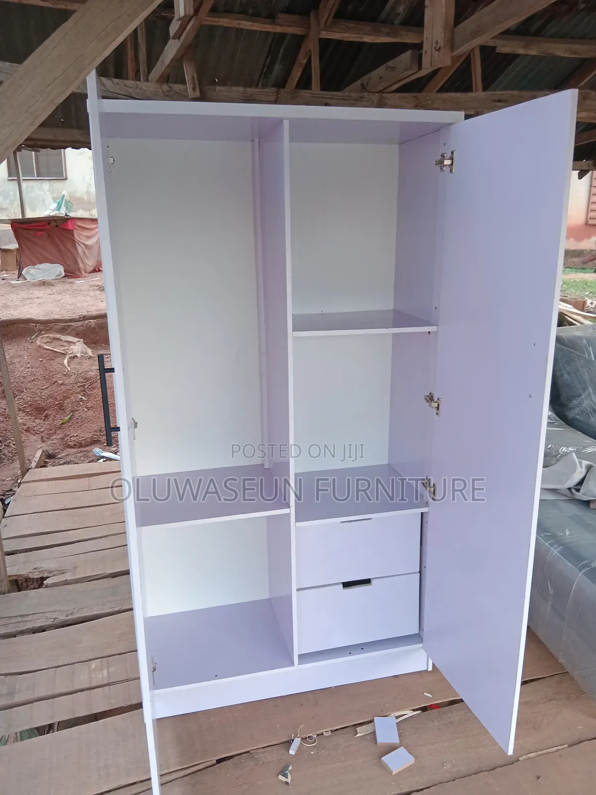 Walldrobe With Inner Drawers