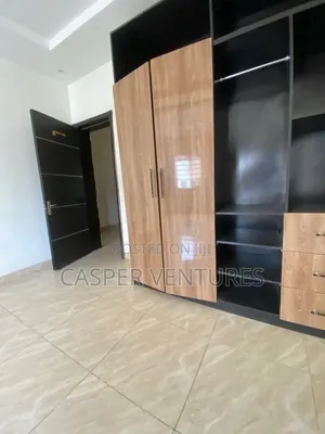 1bdrm Shared Apartment in Abiola Court, Ikate for rent
