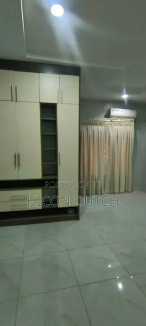 3bdrm Block of Flats in Wuye Dakyibiu for rent