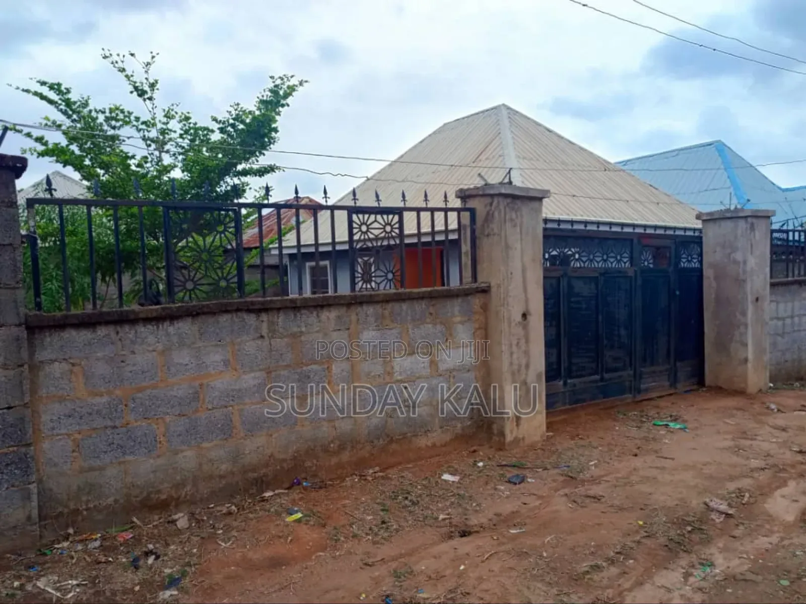 2bdrm Bungalow in Zidu Community, Lugbe District for sale