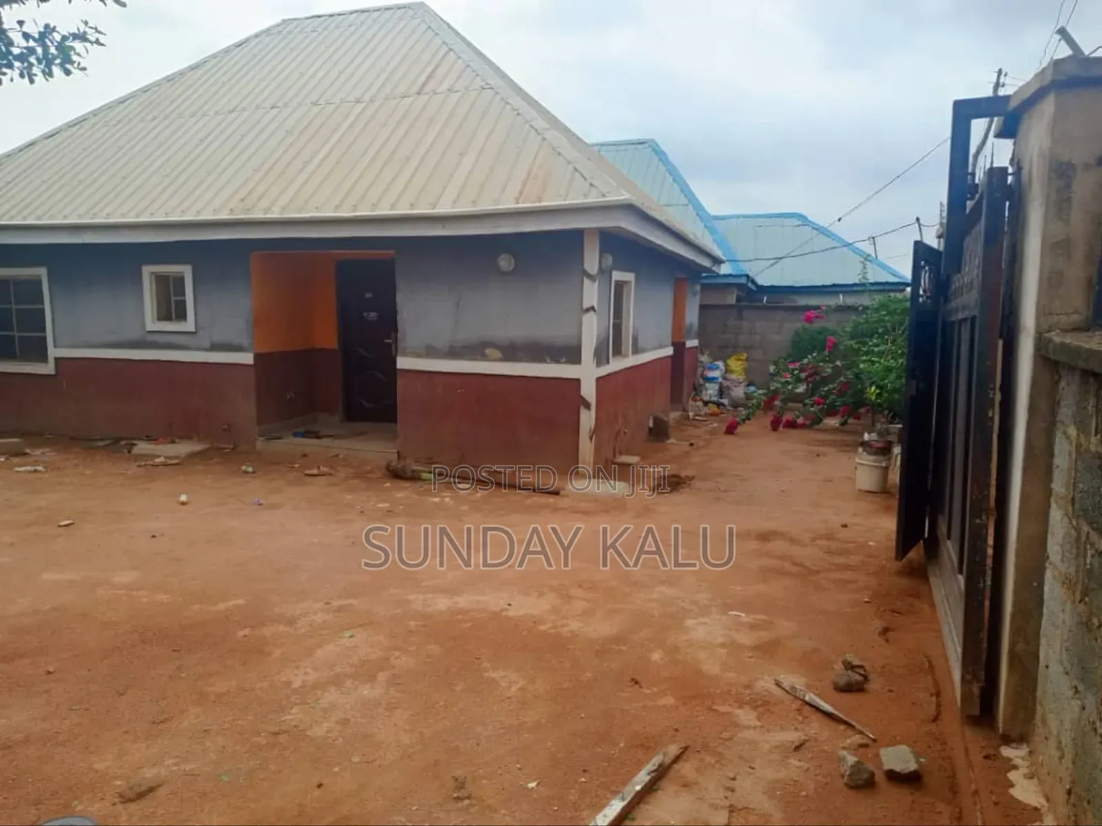 2bdrm Bungalow in Zidu Community, Lugbe District for sale