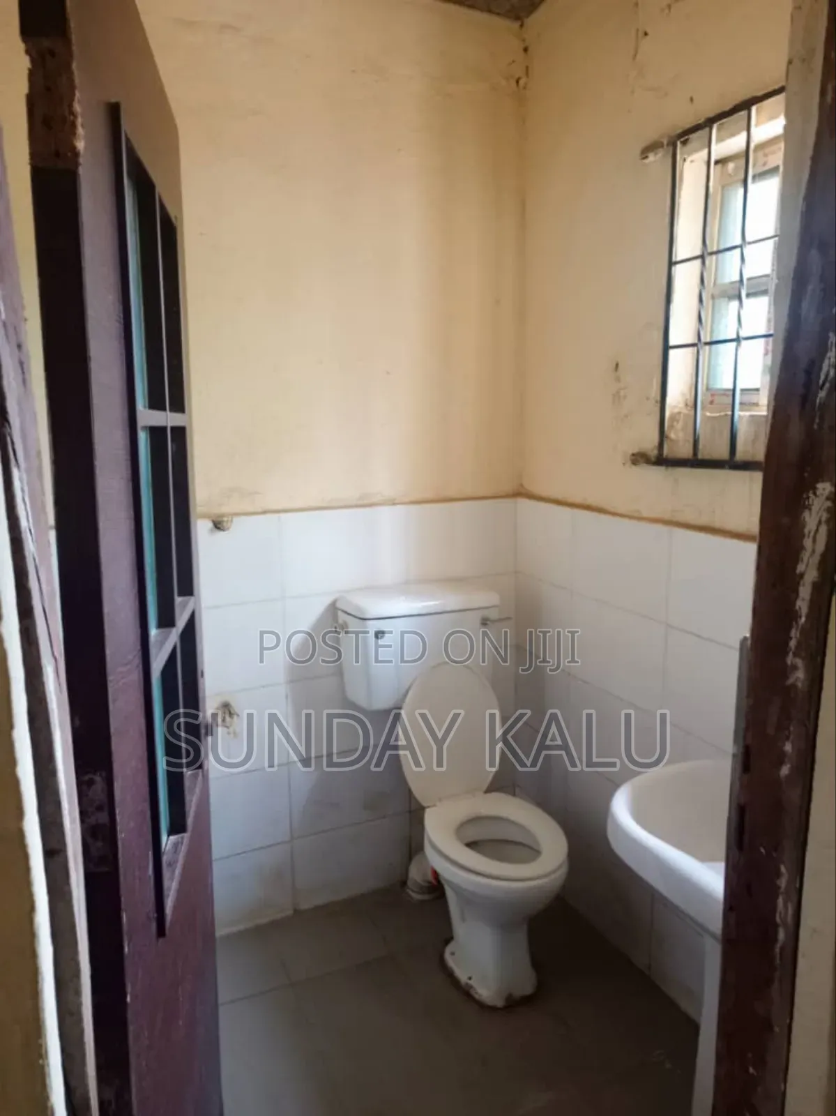 2bdrm Bungalow in Zidu Community, Lugbe District for sale
