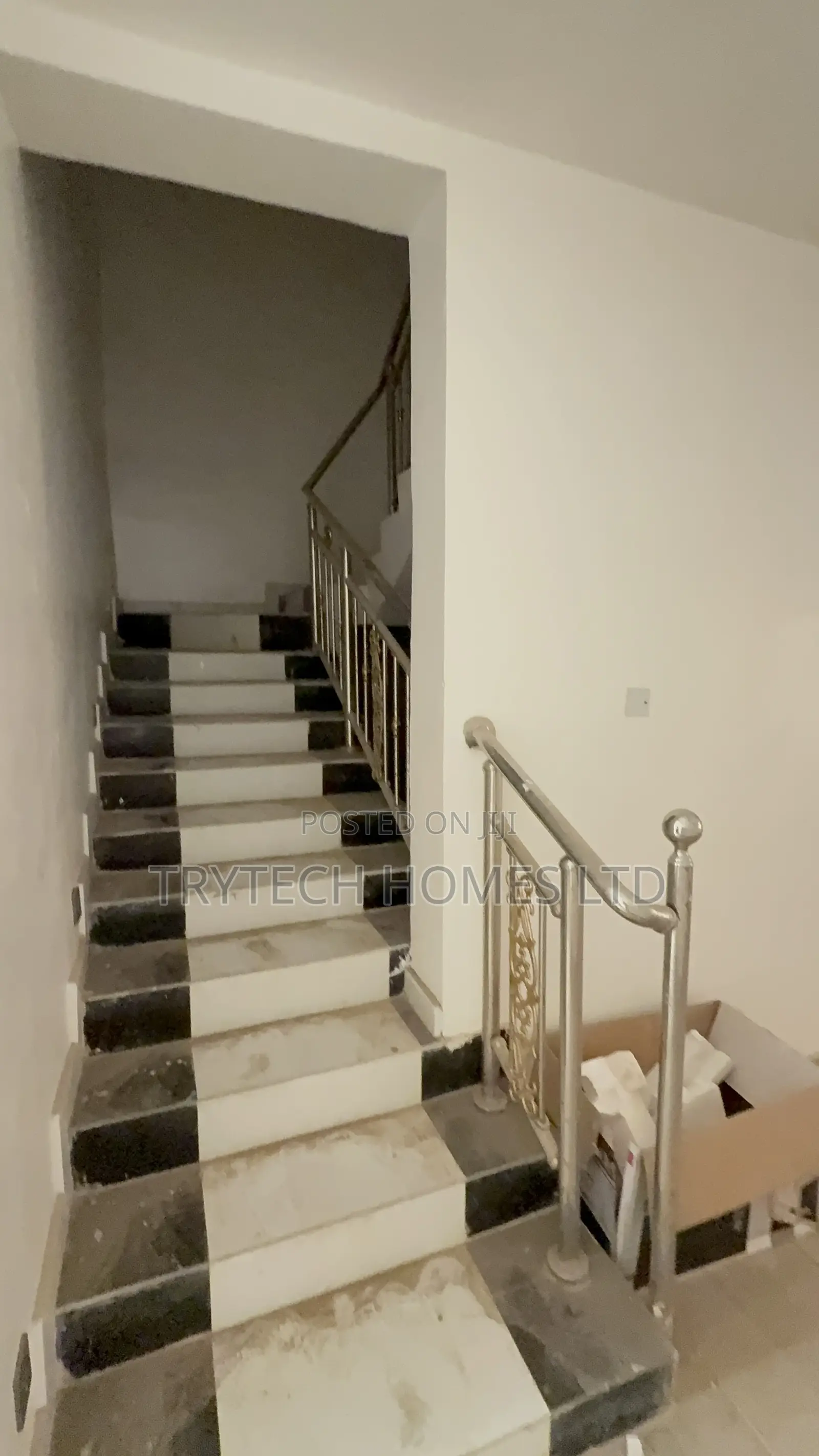 4bdrm Townhouse / Terrace in Jahi for rent