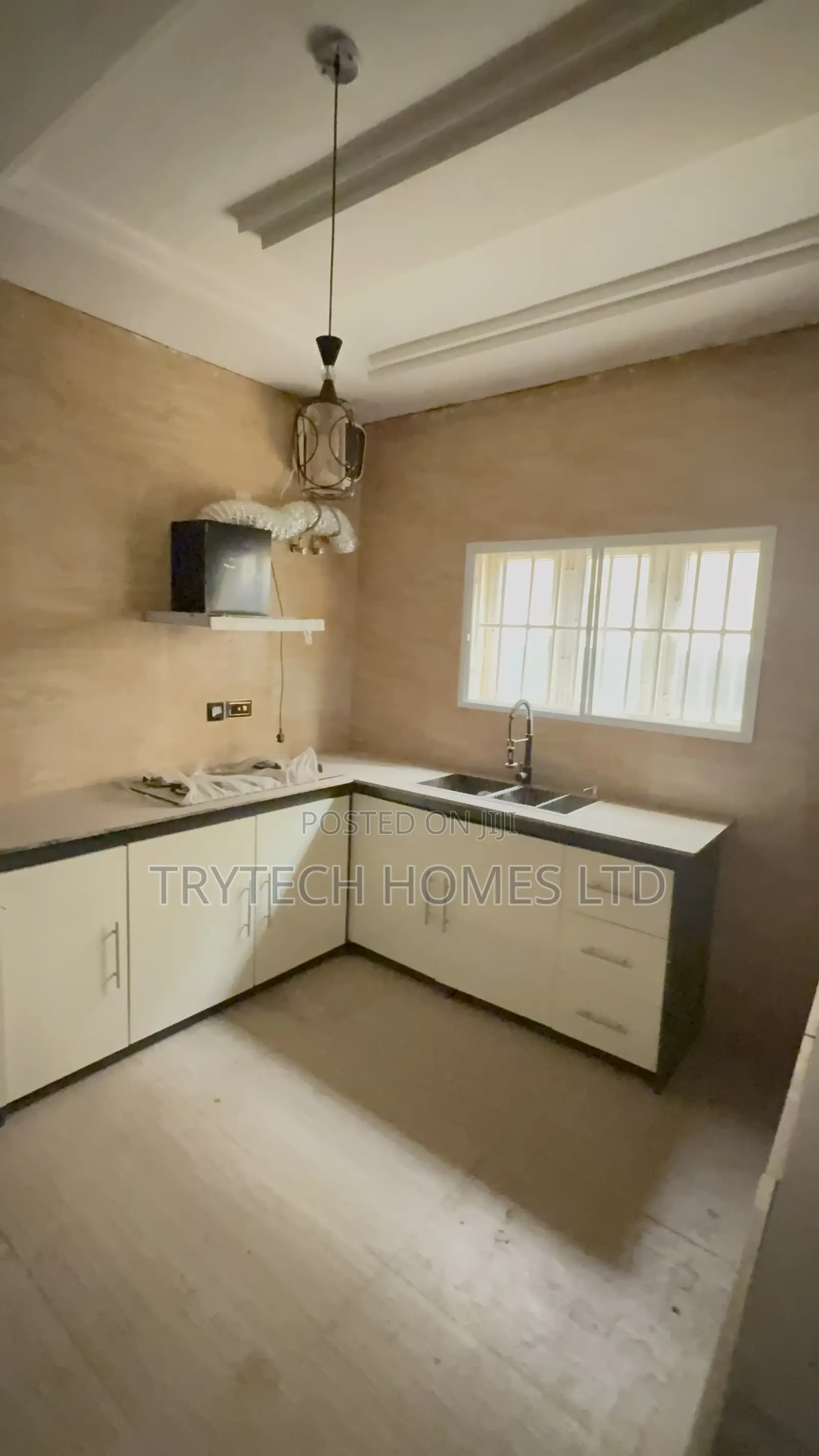 4bdrm Townhouse / Terrace in Jahi for rent