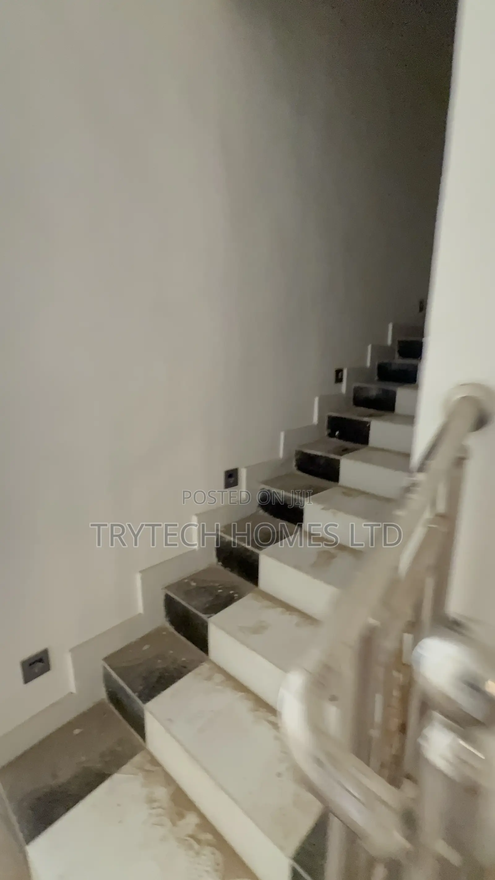 4bdrm Townhouse / Terrace in Jahi for rent