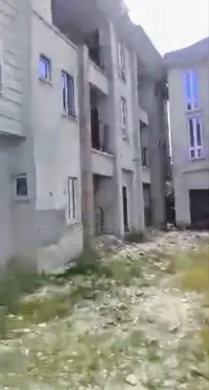 Photo - 12bdrm Block of Flats in Off Sars Road Port for sale