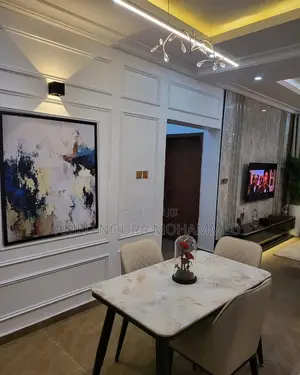 Home Decorators