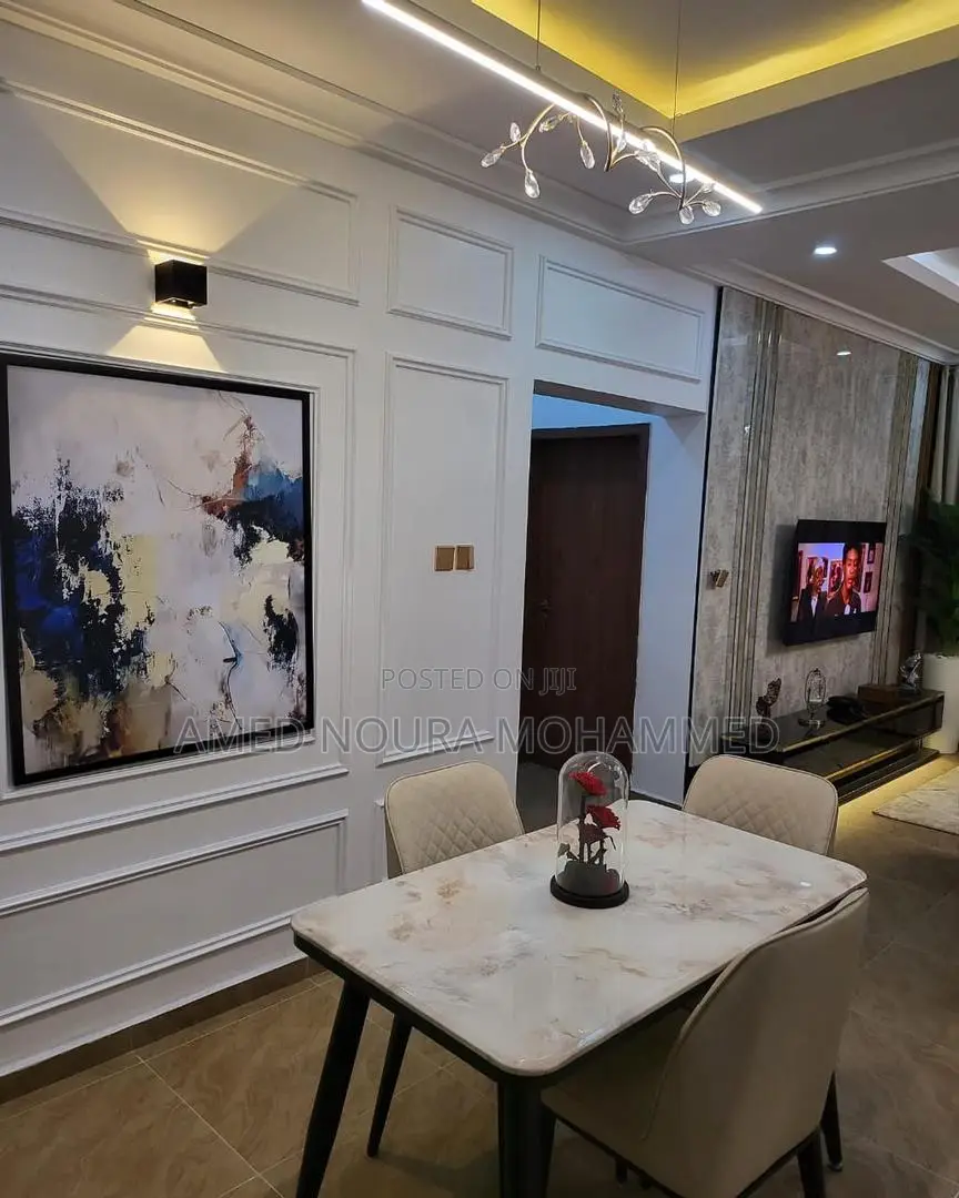 Home Decorators