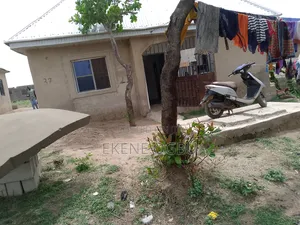 Furnished 3bdrm House in Filling Dabo Village, Dei-Dei for sale