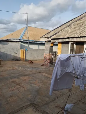2bdrm Bungalow in Tourist Estate, Ado-Odo/Ota for sale