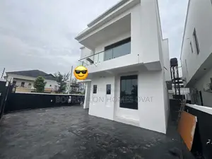 5bdrm Duplex in Lekki for sale