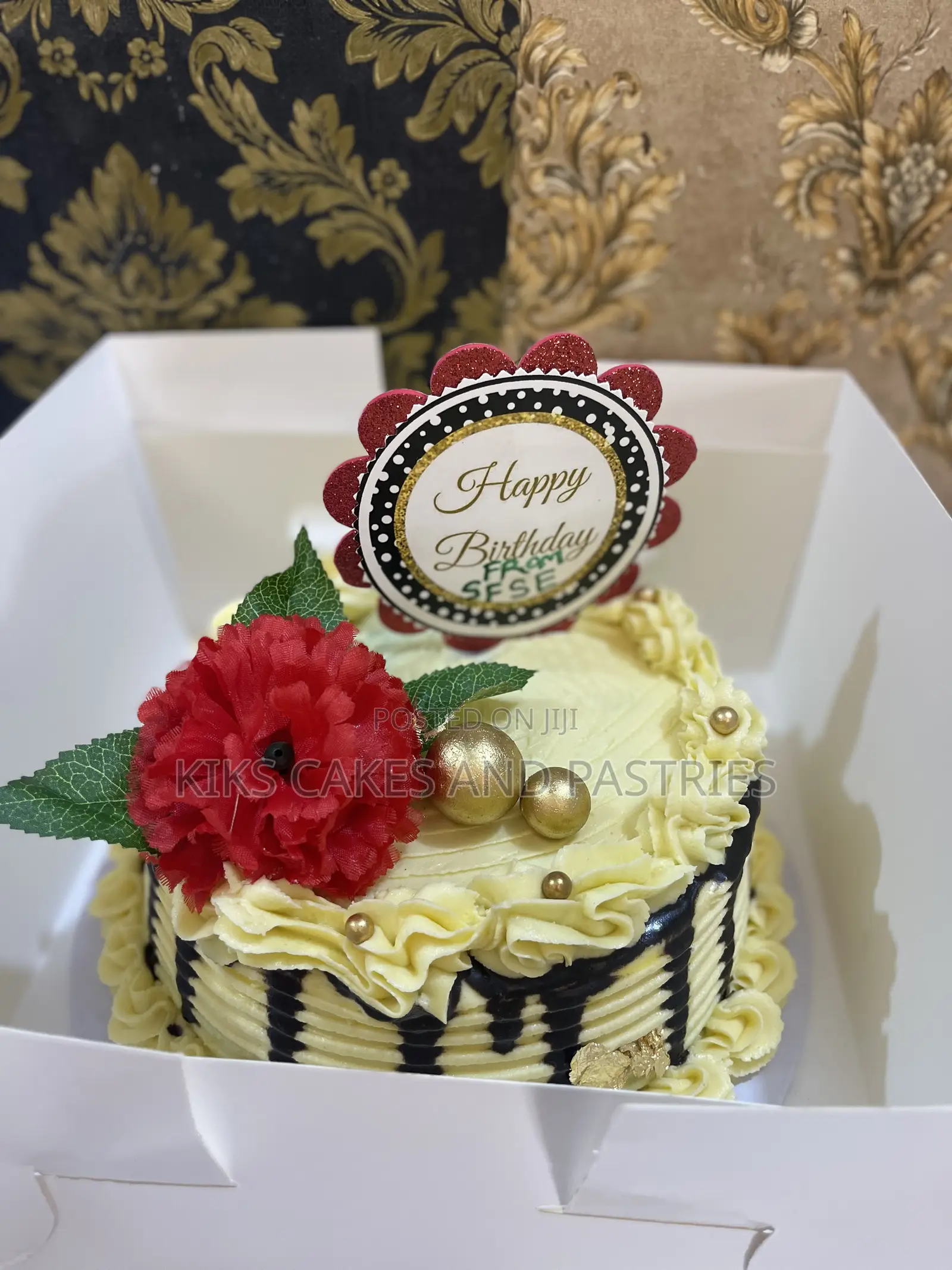 Bento Cake Size 4 Available for Sale