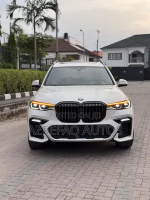 BMW X7 M50i 2022 White