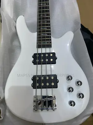 Alvarez Four STRJNGS Bass