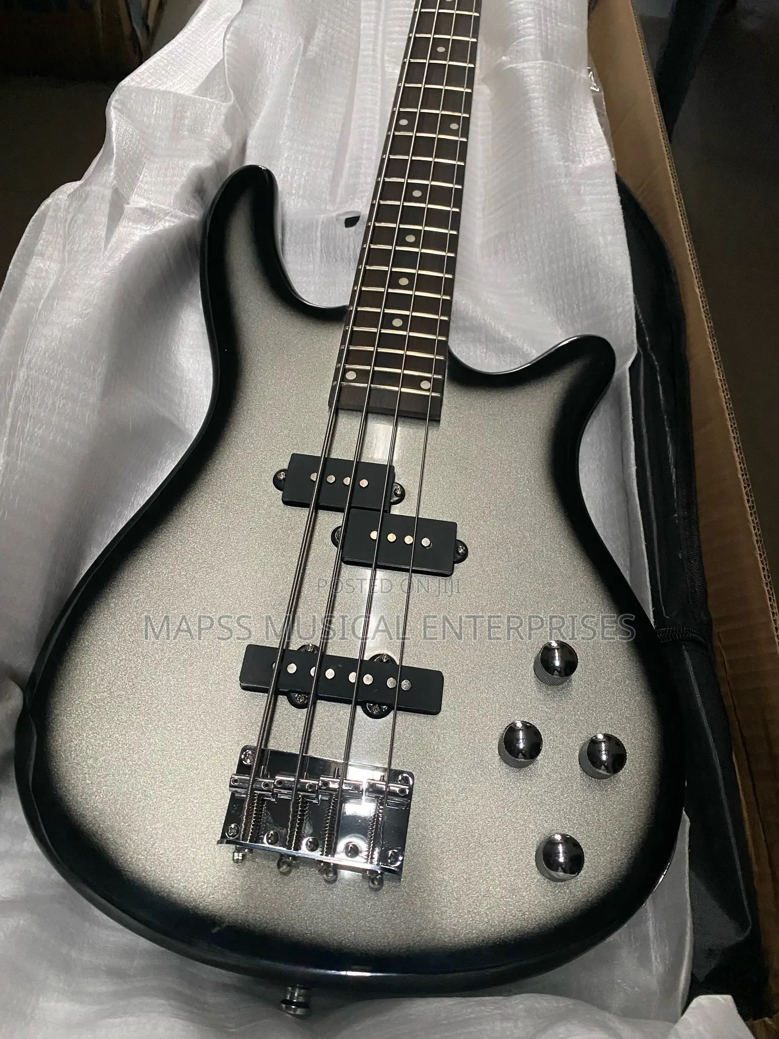 Four String Well Sound Bass