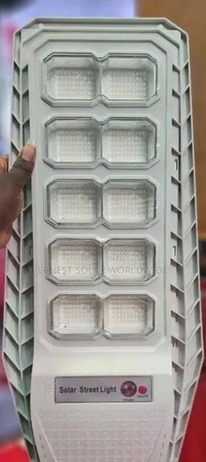 Best Quality Sukhig 3000 Watts Solar Street Light