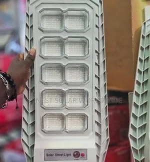 Best Quality Sukhig 3000 Watts Solar Street Light