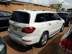 Mercedes-Benz GL-Class GL450 4MATIC 4dr SUV AWD (4.7L 8cyl Turbo 7A)