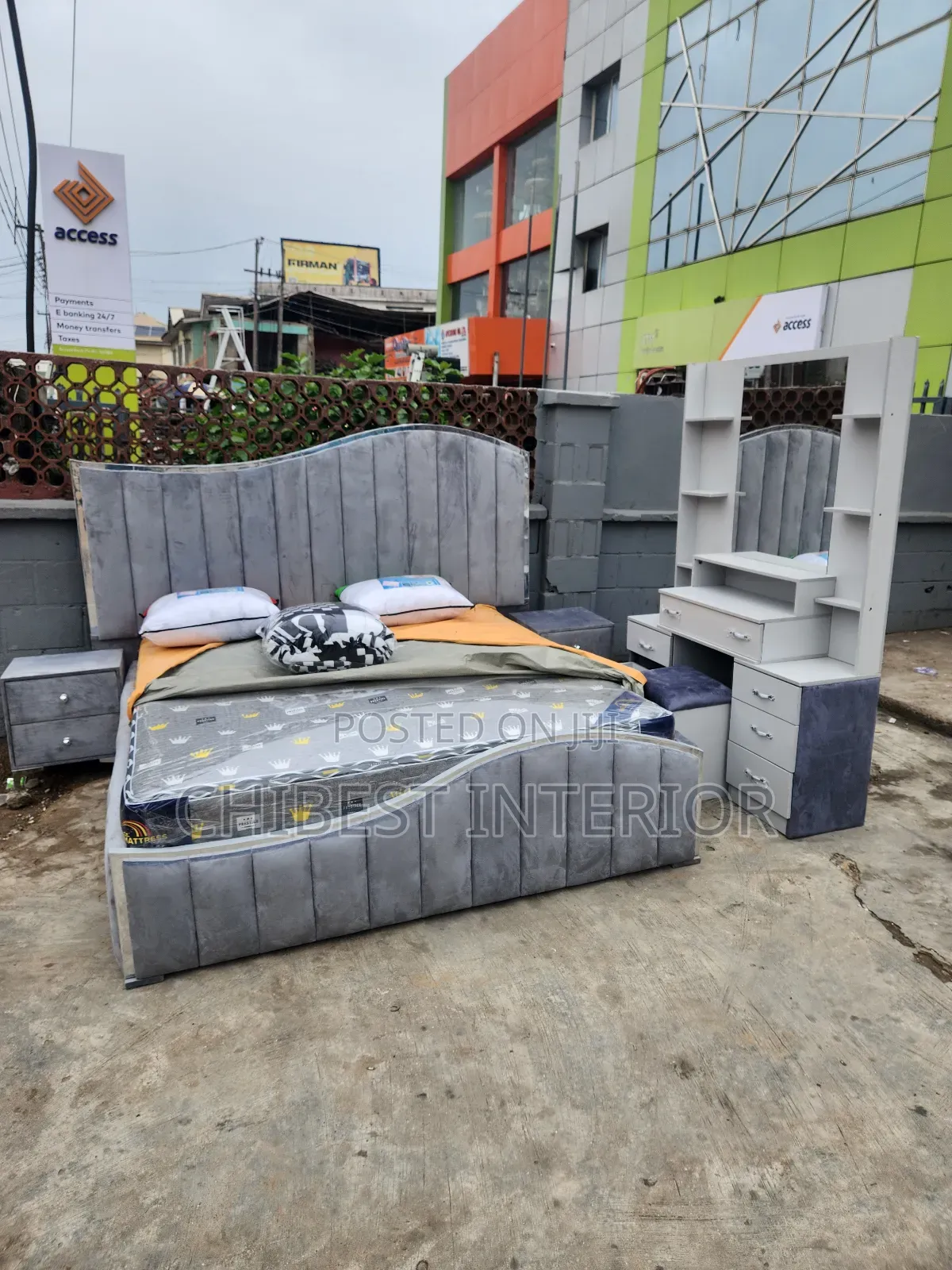 Classic King Size 6by6 Bed Stand.