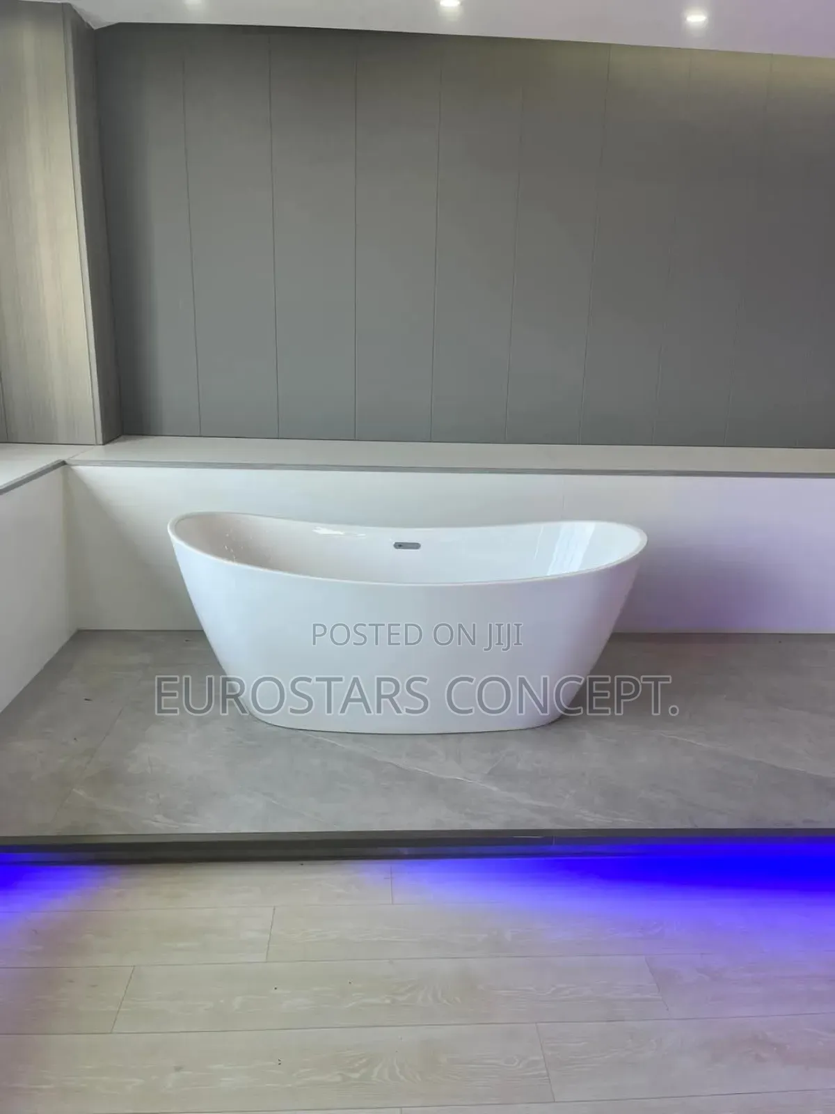 New Model Bath Tub