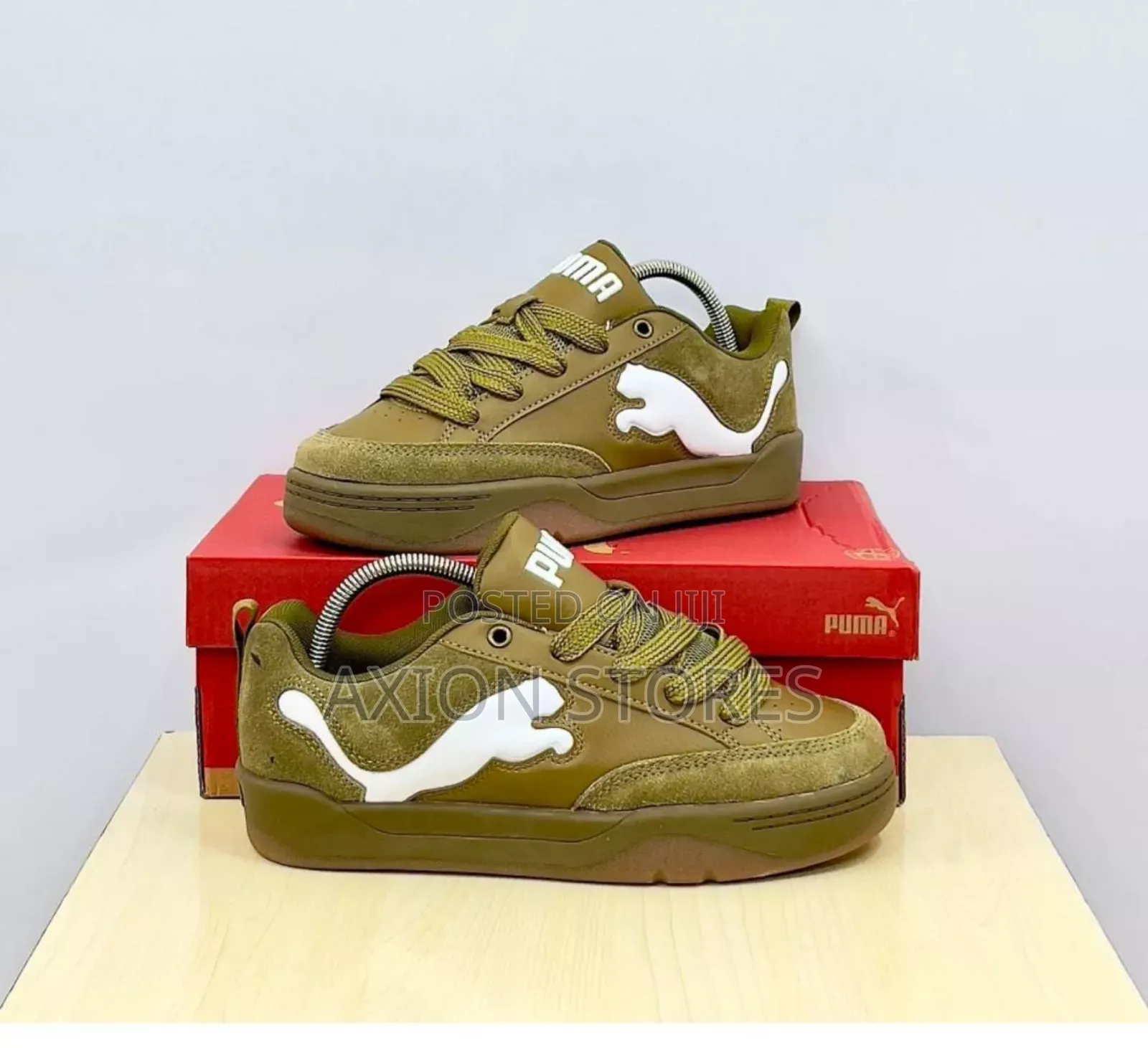 High Quality Puma Sneakers