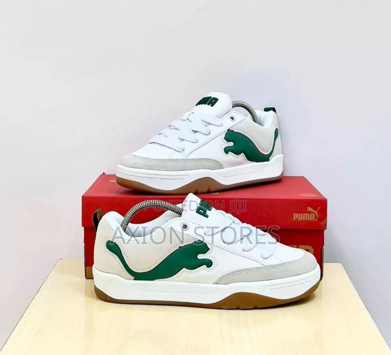 High Quality Puma Sneakers