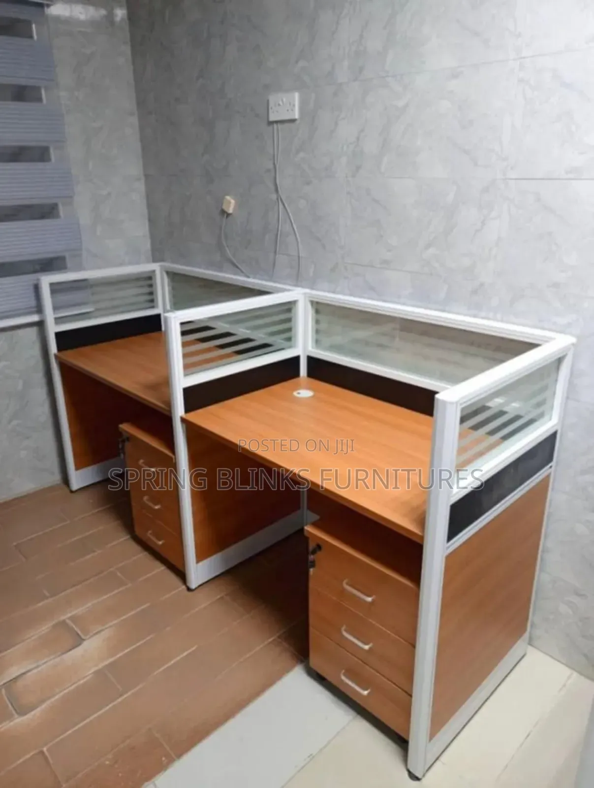 2 Seaters Workstation Table
