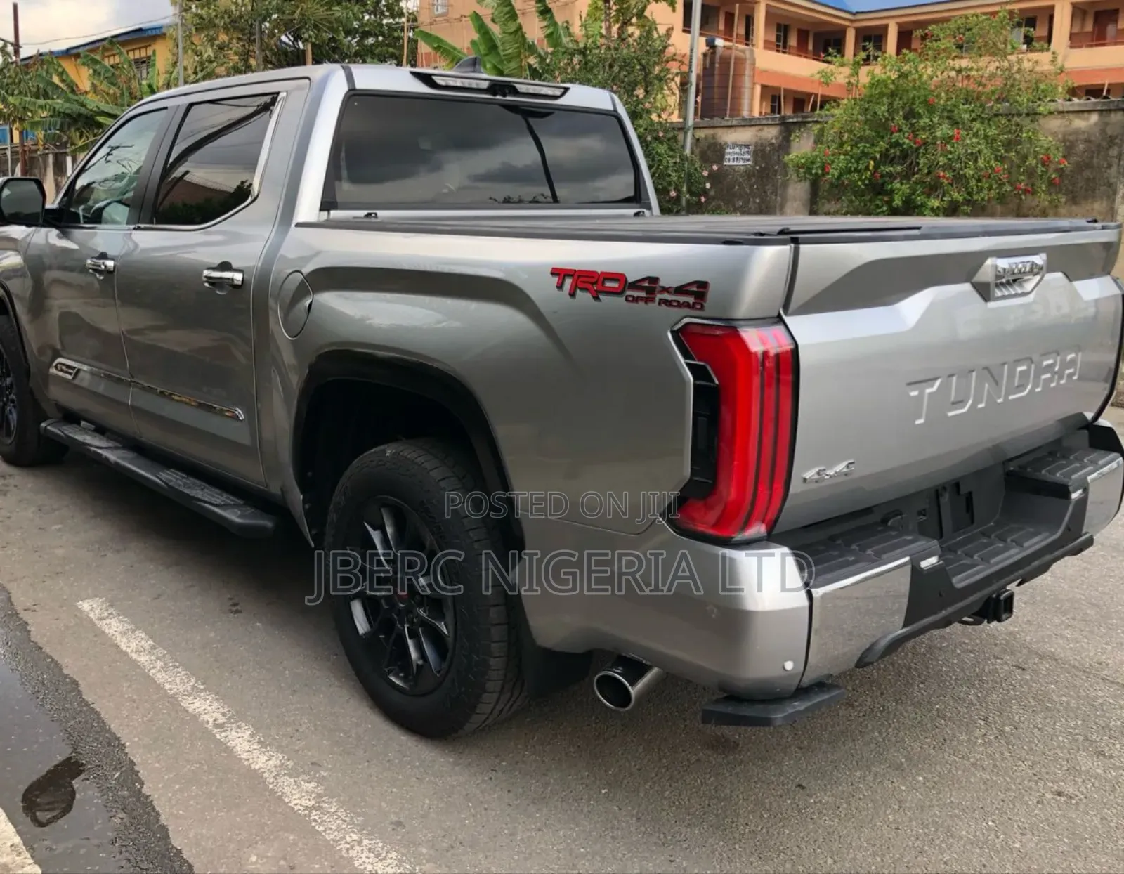Toyota Tundra 2023 Black