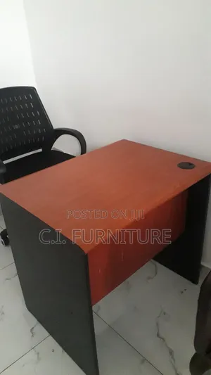 Good Three Ft Office Table With Chair