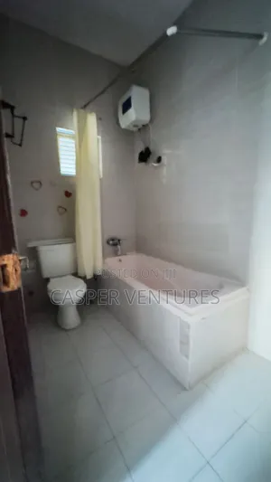 Studio Apartment in Osapa London Garden for rent