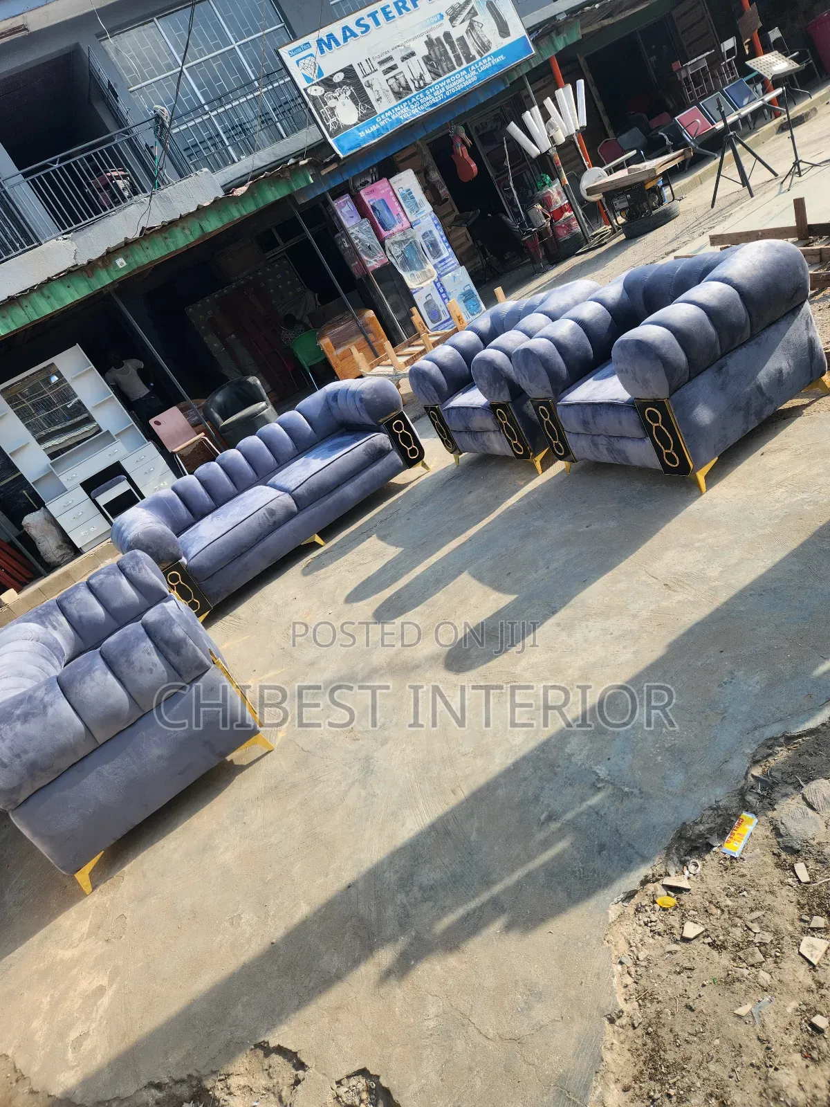 Upholstery Padded 7 Seaters Couch.