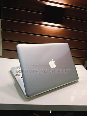 Laptop Apple MacBook Pro 8GB Intel Core I5 HDD 512GB